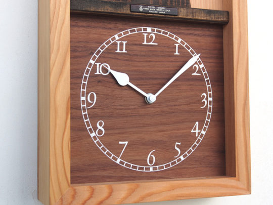 木製の掛け時計・置き時計・からくり時計など贈り物に人気の手作り時計
｜キコリ時計工房（Kicori）【本店】｜リスのお家の時計