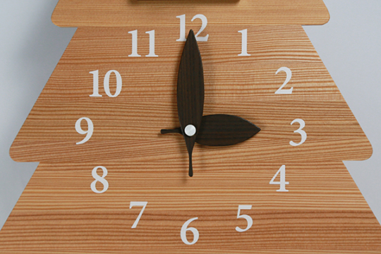 木製の掛け時計・置き時計・からくり時計など贈り物に人気の手作り時計
｜キコリ時計工房（Kicori）【本店】｜森のフクロウ時計