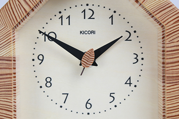 木製の掛け時計・置き時計・からくり時計など贈り物に人気の手作り時計
｜キコリ時計工房（Kicori）【本店】｜枝のフクロウ時計