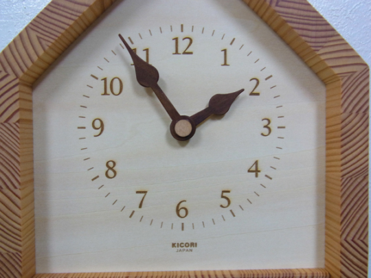 木製の掛け時計・置き時計・からくり時計など贈り物に人気の手作り時計
｜キコリ時計工房（Kicori）【本店】｜子さかな時計